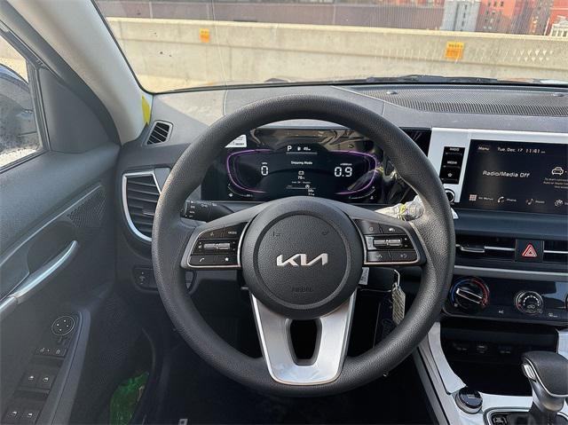 new 2025 Kia Seltos car, priced at $26,155