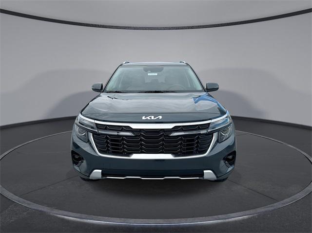 new 2025 Kia Seltos car, priced at $30,940