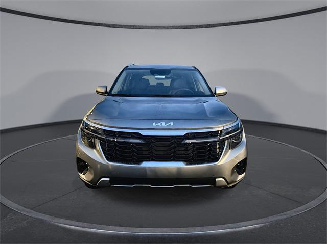 new 2025 Kia Seltos car, priced at $28,155