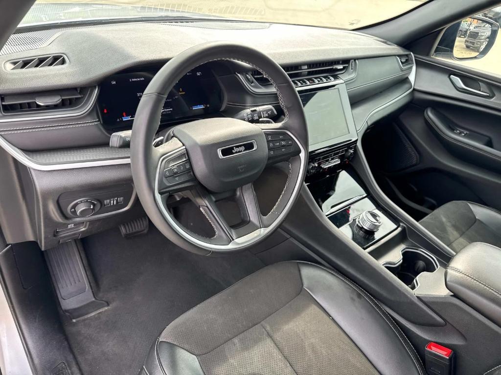 used 2023 Jeep Grand Cherokee car, priced at $32,892