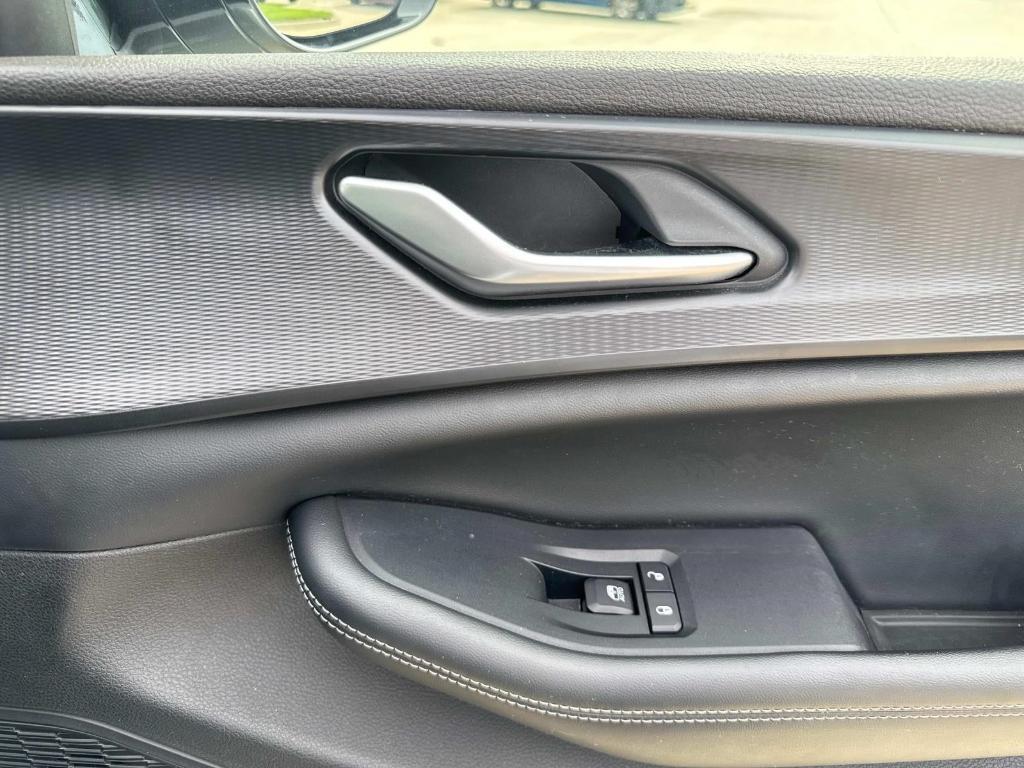 used 2023 Jeep Grand Cherokee car, priced at $32,892