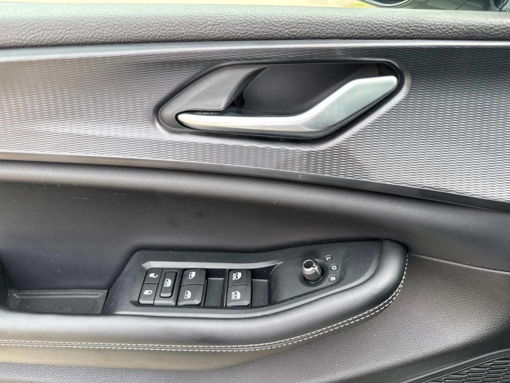 used 2023 Jeep Grand Cherokee car, priced at $32,892