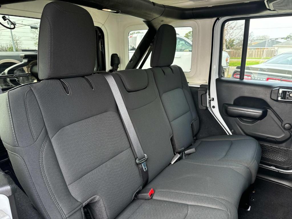 used 2021 Jeep Wrangler Unlimited car, priced at $25,869