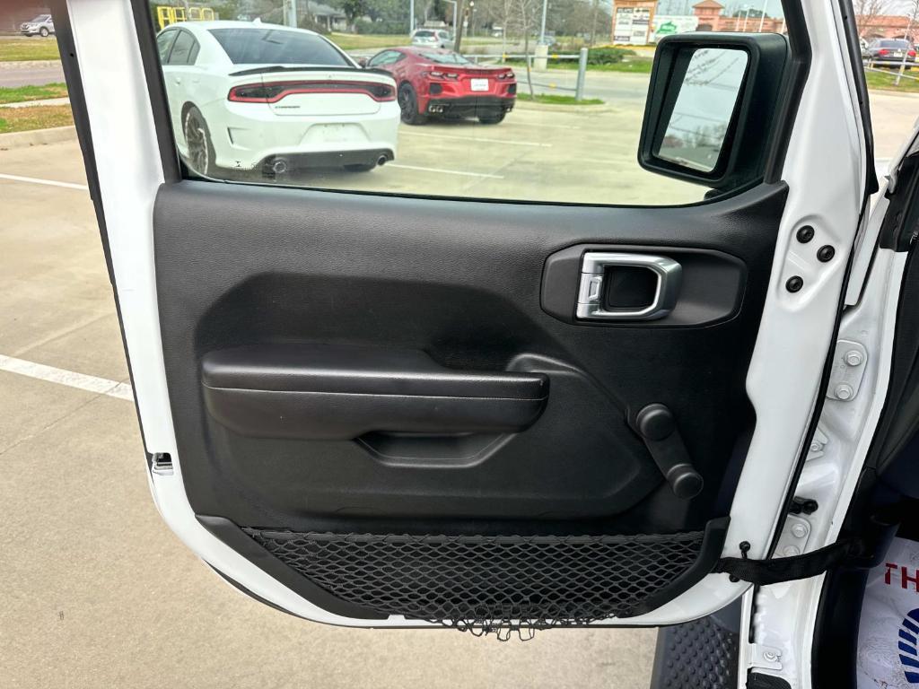 used 2021 Jeep Wrangler Unlimited car, priced at $25,869