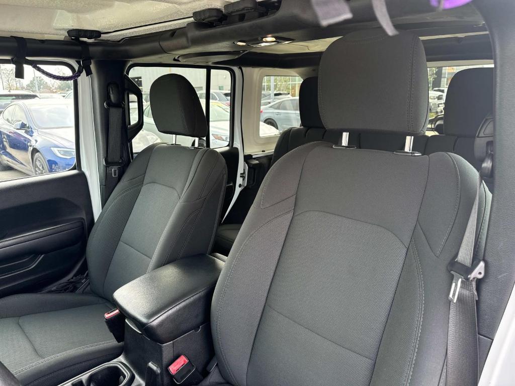 used 2021 Jeep Wrangler Unlimited car, priced at $25,869