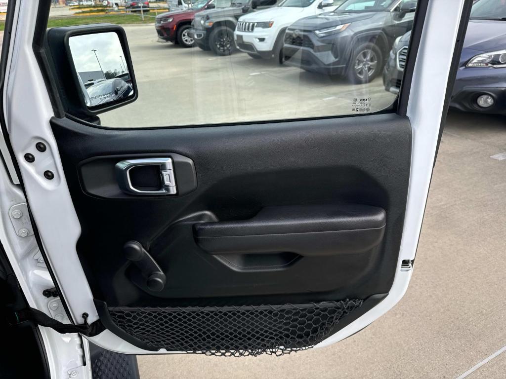 used 2021 Jeep Wrangler Unlimited car, priced at $25,869