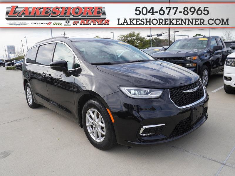 used 2022 Chrysler Pacifica car, priced at $24,437