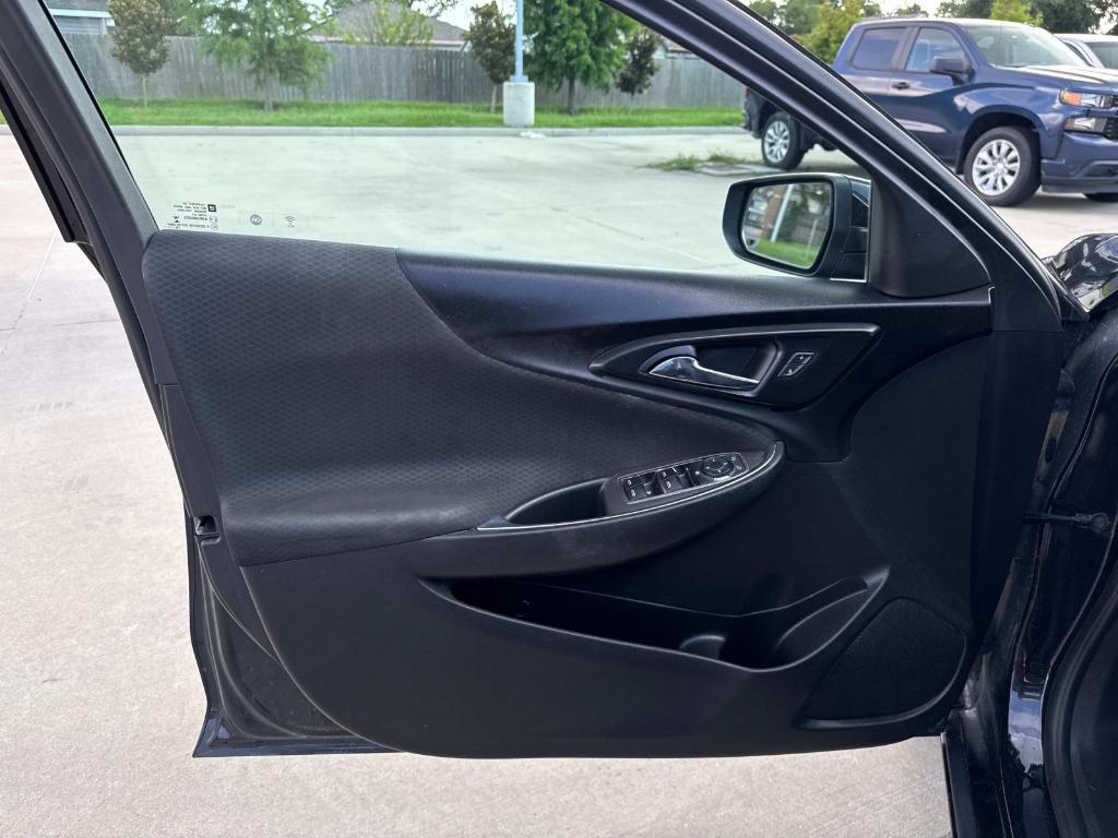 used 2020 Chevrolet Malibu car, priced at $9,988