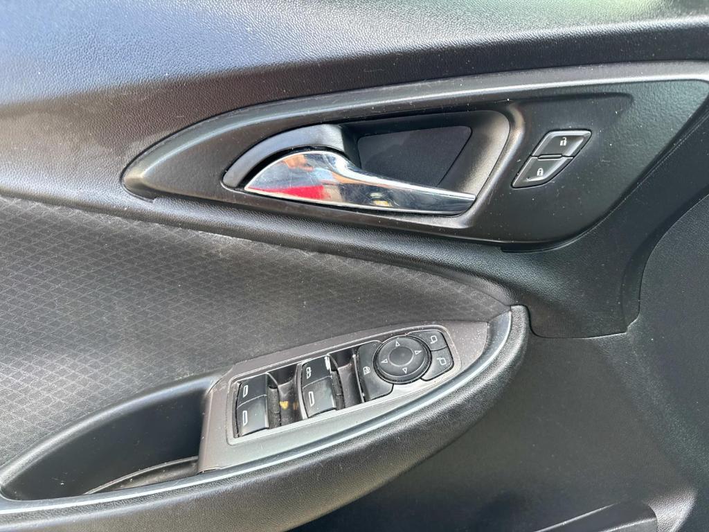 used 2020 Chevrolet Malibu car, priced at $9,988