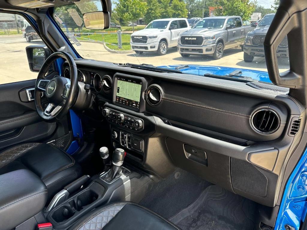 used 2023 Jeep Gladiator car, priced at $34,457
