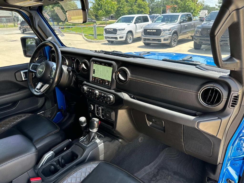 used 2023 Jeep Gladiator car, priced at $34,457
