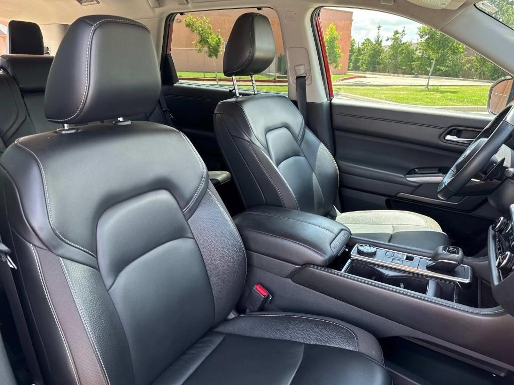 used 2023 Nissan Pathfinder car, priced at $31,994