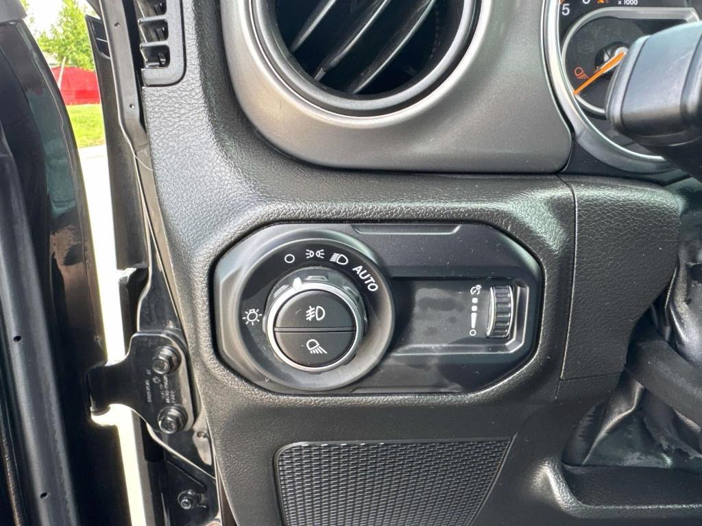 used 2023 Jeep Gladiator car, priced at $34,973
