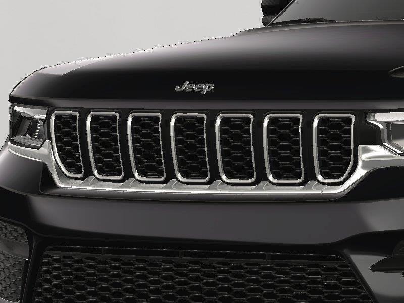 new 2025 Jeep Grand Cherokee car, priced at $40,175