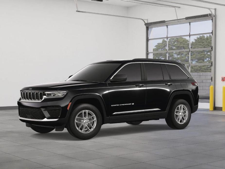 new 2025 Jeep Grand Cherokee car, priced at $40,175