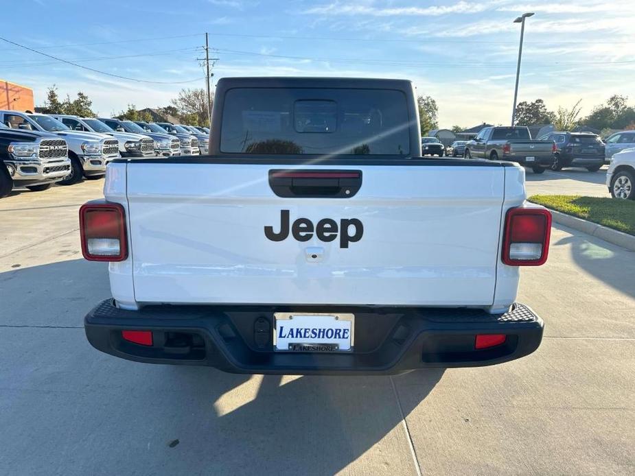 used 2022 Jeep Gladiator car, priced at $30,992