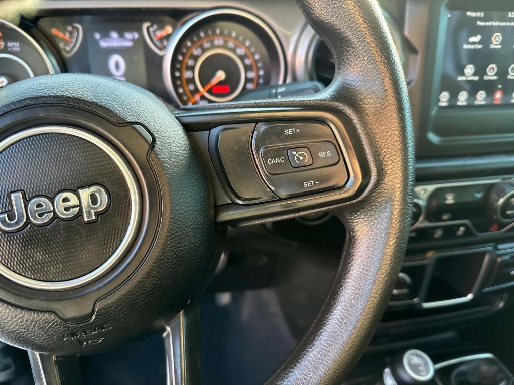 used 2022 Jeep Gladiator car, priced at $30,992