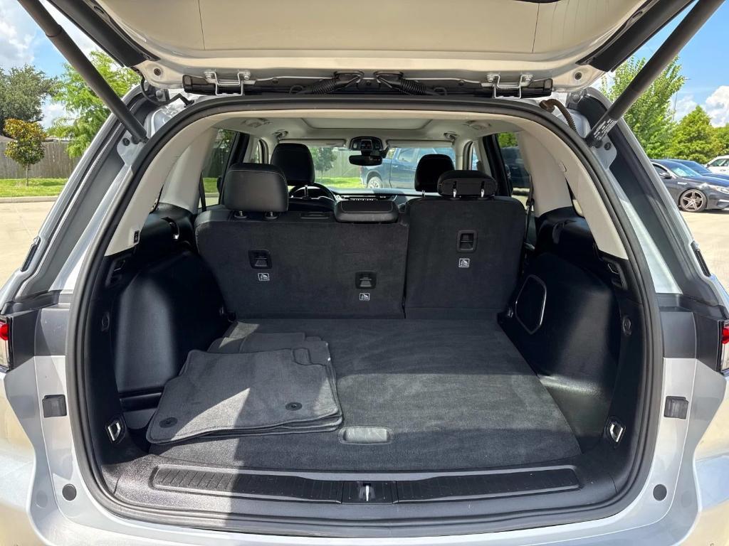 used 2022 Jeep Grand Cherokee car, priced at $33,449