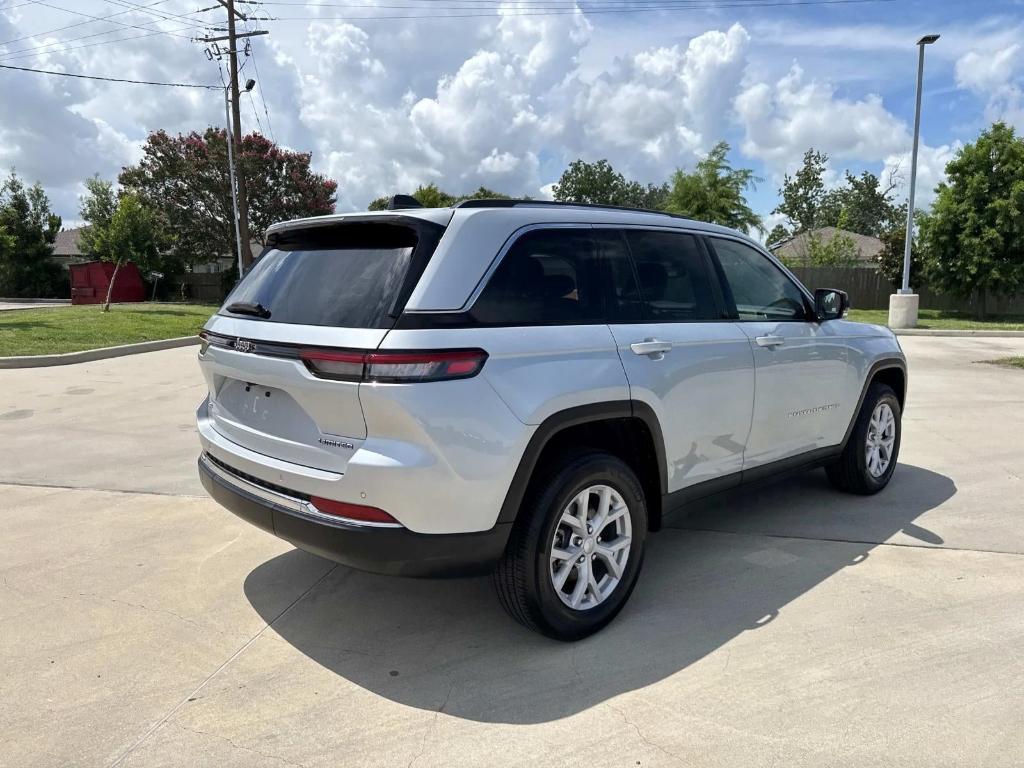 used 2022 Jeep Grand Cherokee car, priced at $33,449