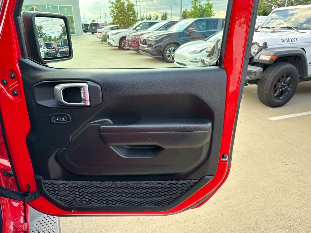 used 2021 Jeep Wrangler Unlimited car, priced at $33,832