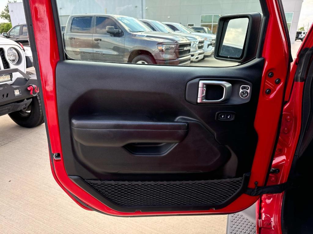 used 2021 Jeep Wrangler Unlimited car, priced at $33,832