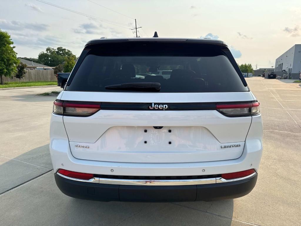 used 2022 Jeep Grand Cherokee car, priced at $30,487