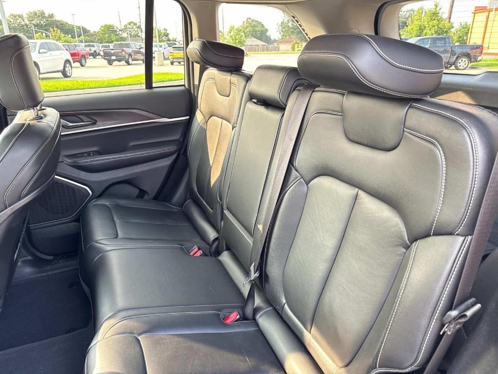 used 2022 Jeep Grand Cherokee car, priced at $30,487