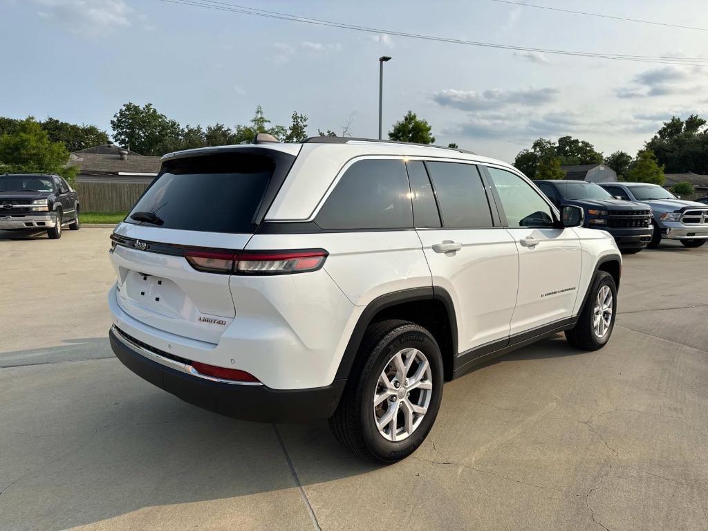 used 2022 Jeep Grand Cherokee car, priced at $30,487