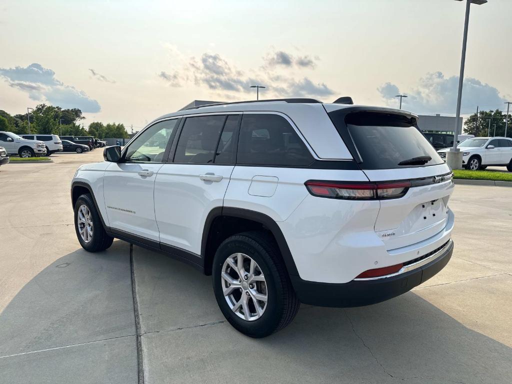 used 2022 Jeep Grand Cherokee car, priced at $30,487