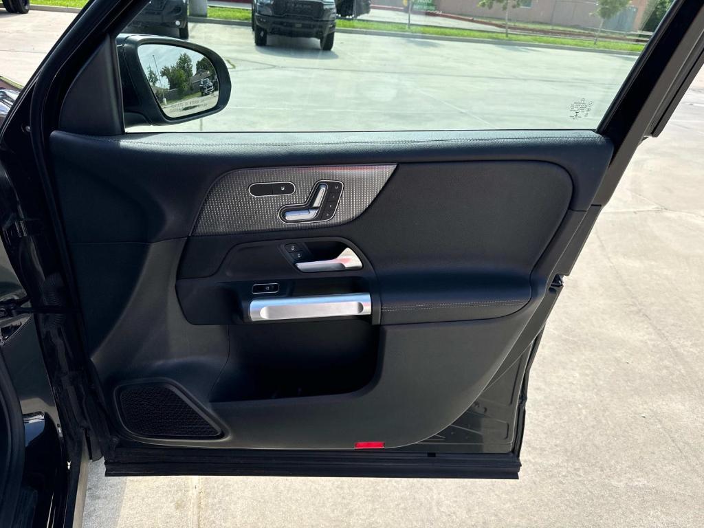 used 2020 Mercedes-Benz GLB 250 car, priced at $22,982