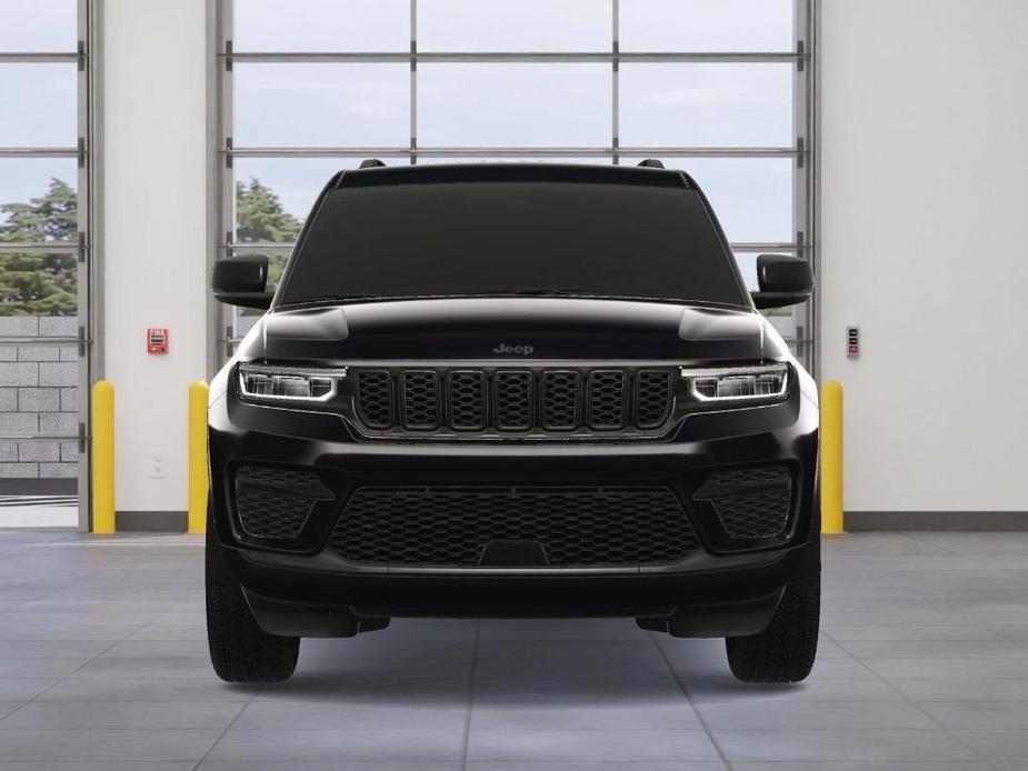 new 2025 Jeep Grand Cherokee car, priced at $45,675