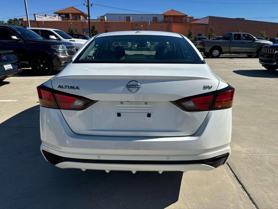 used 2023 Nissan Altima car, priced at $21,432