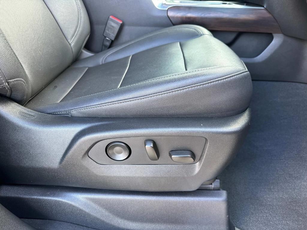 used 2022 GMC Sierra 1500 car, priced at $38,900