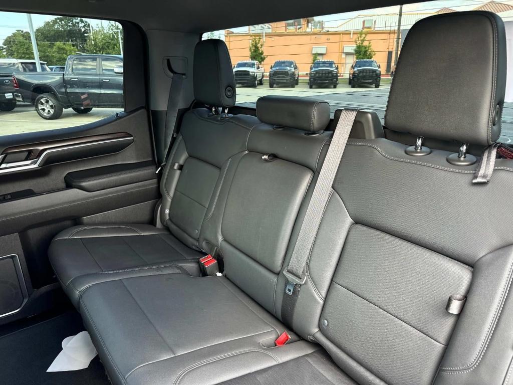 used 2022 GMC Sierra 1500 car, priced at $38,900