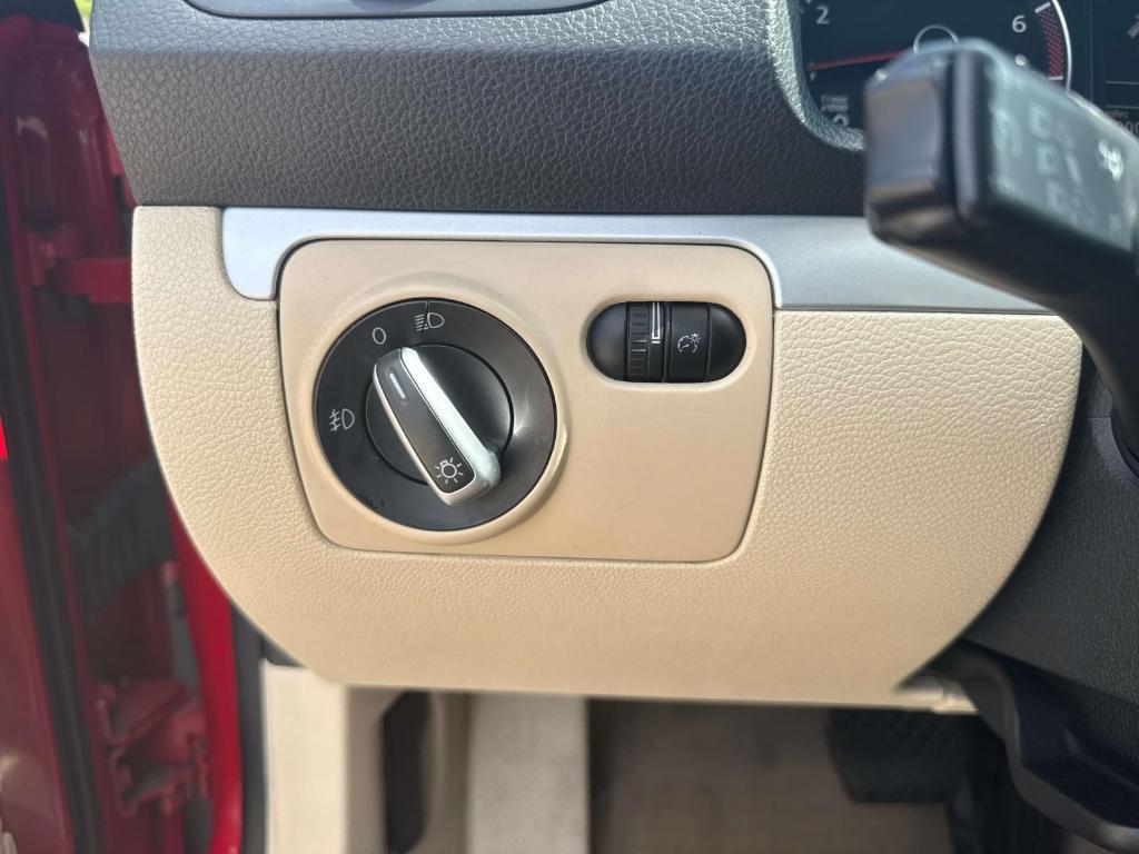 used 2012 Volkswagen Eos car, priced at $9,887
