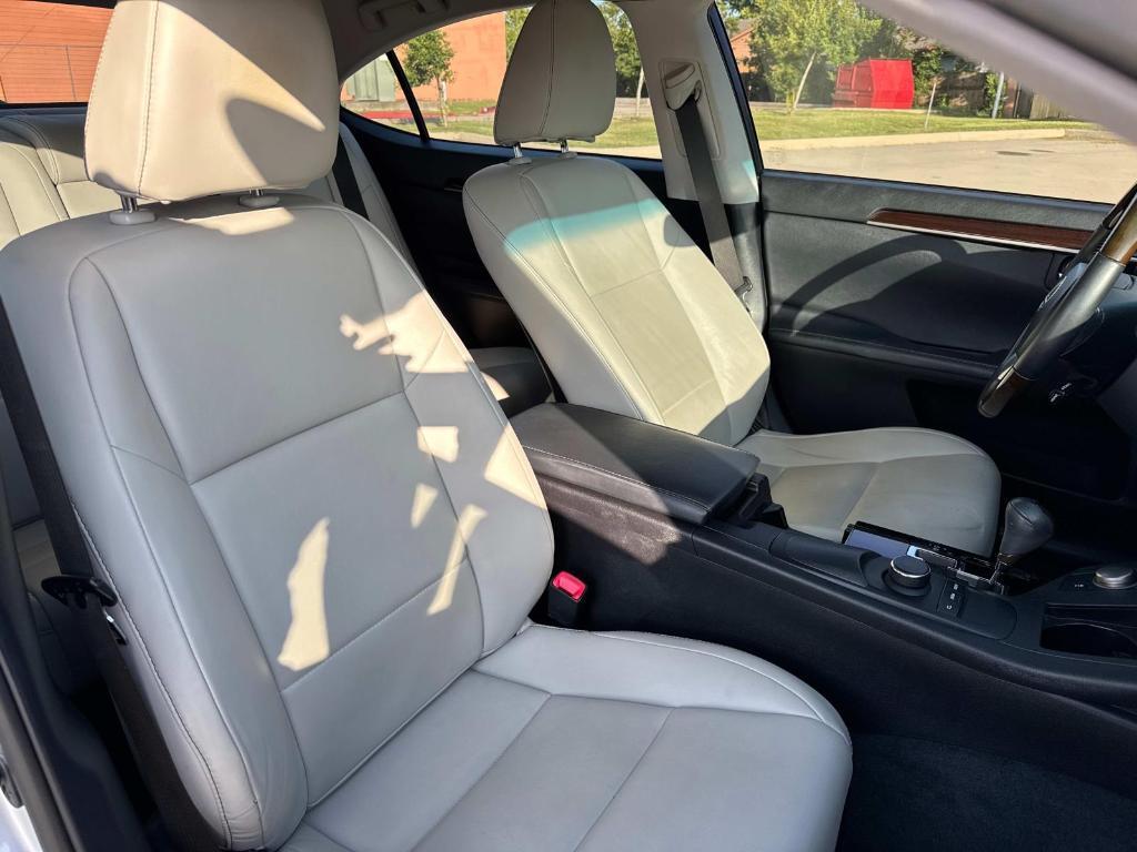 used 2013 Lexus ES 350 car, priced at $15,990