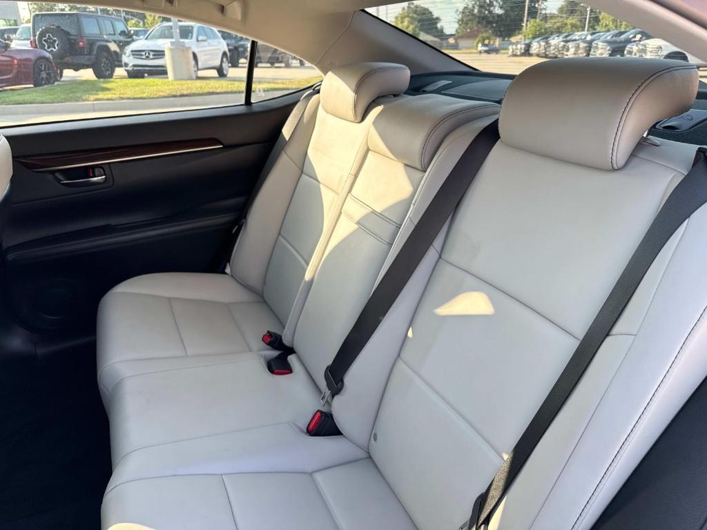 used 2013 Lexus ES 350 car, priced at $15,990