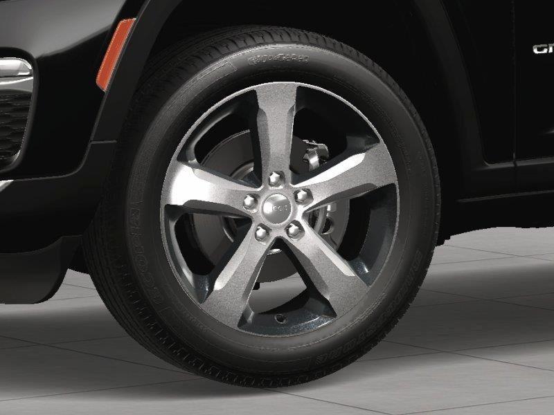 new 2025 Jeep Grand Cherokee car, priced at $44,885