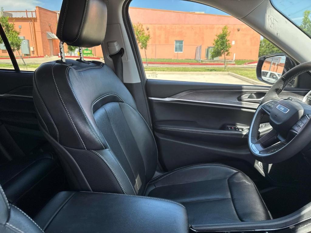 used 2022 Jeep Grand Cherokee 4xe car, priced at $31,441
