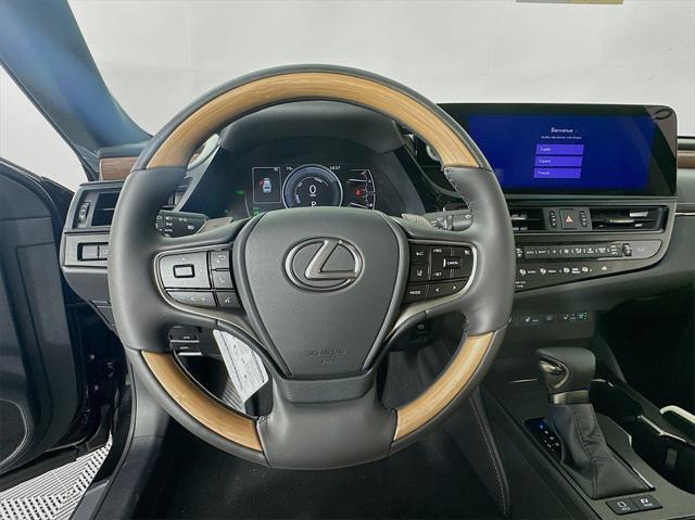 new 2024 Lexus ES 300h car, priced at $55,875