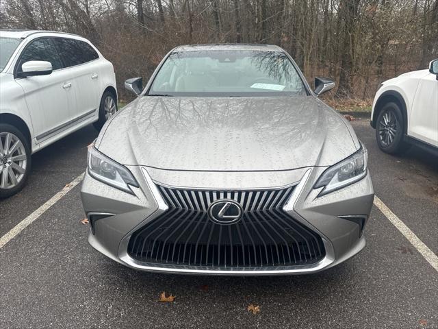 used 2019 Lexus ES 350 car, priced at $27,453