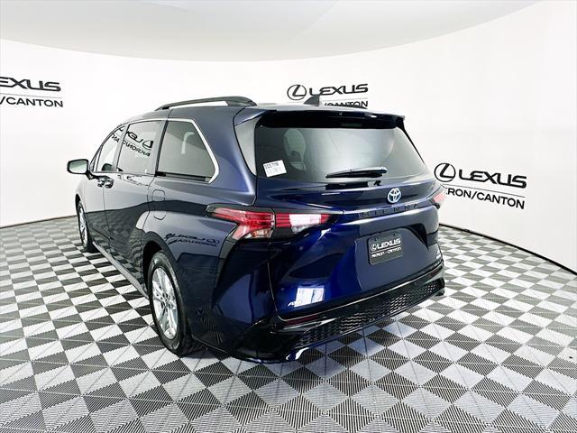 used 2022 Toyota Sienna car, priced at $44,480