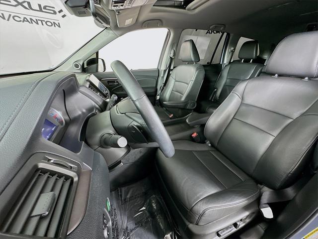 used 2022 Honda Pilot car, priced at $33,640