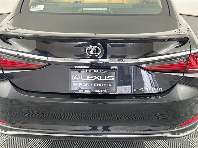 new 2024 Lexus ES 300h car, priced at $55,295