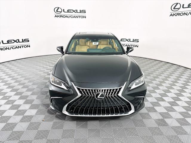 new 2024 Lexus ES 300h car, priced at $55,295