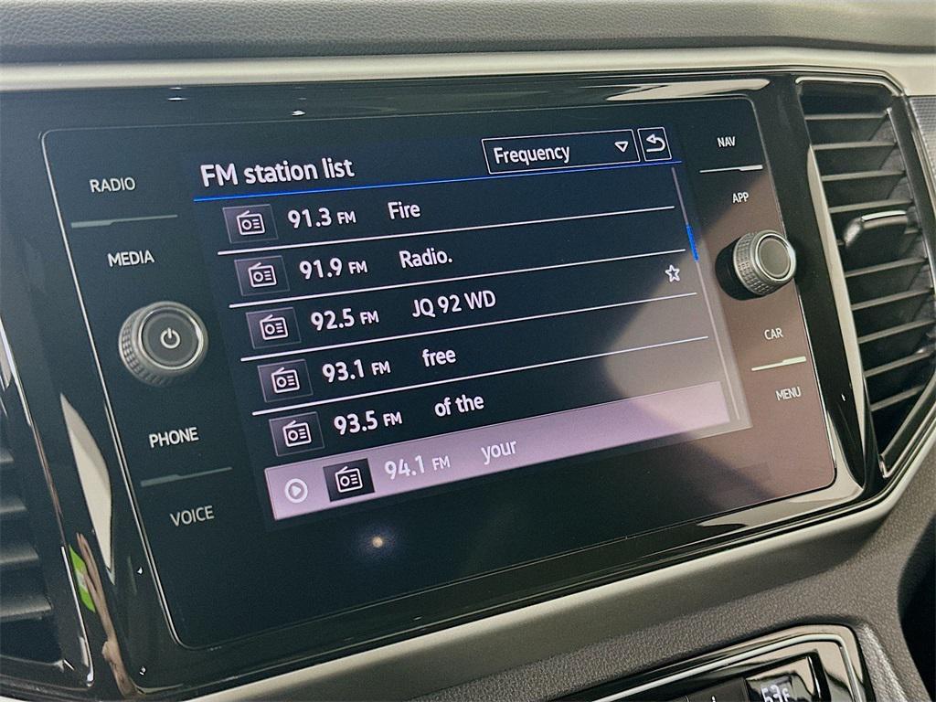 used 2021 Volkswagen Atlas Cross Sport car, priced at $29,690