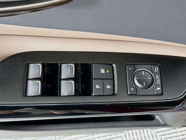 used 2024 Lexus ES 350 car, priced at $44,990