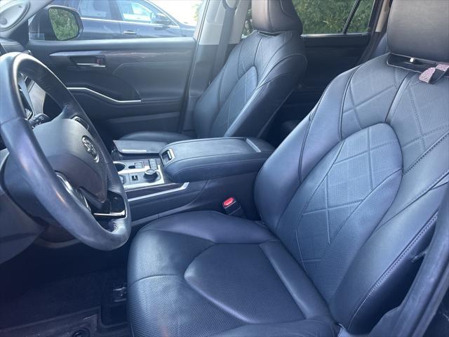 used 2021 Toyota Highlander car, priced at $40,990