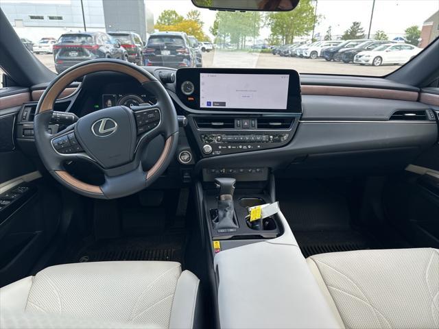 used 2025 Lexus ES 300h car, priced at $54,990