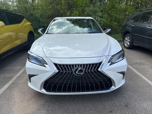 used 2025 Lexus ES 300h car, priced at $54,990